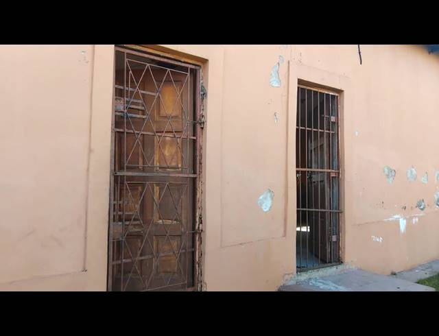 6 BEDROOM APARTMENT FOR SALE IN MTHATHA RURAL